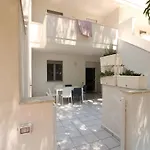 Sabbia E Mare Holiday home *