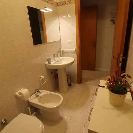 Sabbia E Mare Semesterbostad *