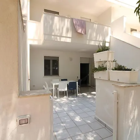 Sabbia E Mare Semesterbostad *