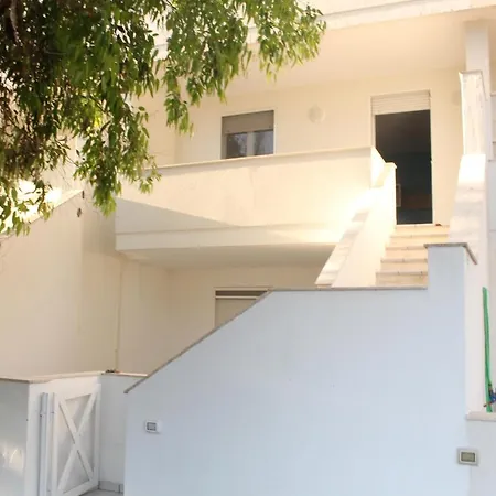 Sabbia E Mare Semesterbostad *